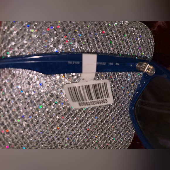 Ray-Ban Blue Unisex brand new Sunglasses - Picture 6 of 16